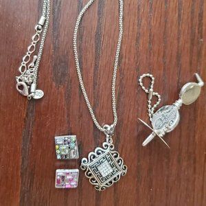 Square Style Dots Necklace with three dots and key